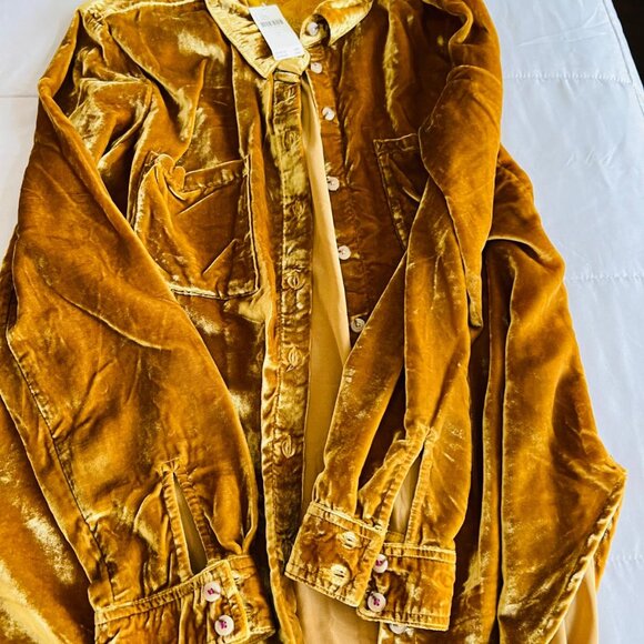 Velvet Buttondown Shirt - Picture 2 of 5